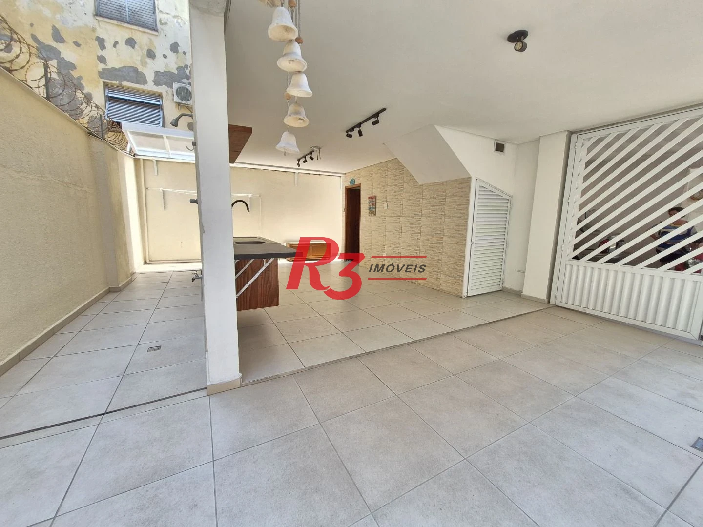 Village com 2 dormitórios à venda, 103 m² por R$ 585.000,00 - Vila Matias - Santos/SP