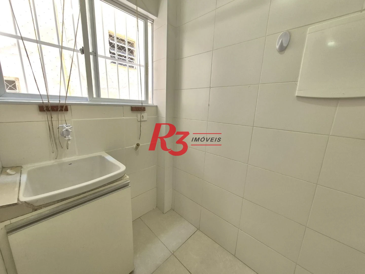 Village com 2 dormitórios à venda, 103 m² por R$ 585.000,00 - Vila Matias - Santos/SP