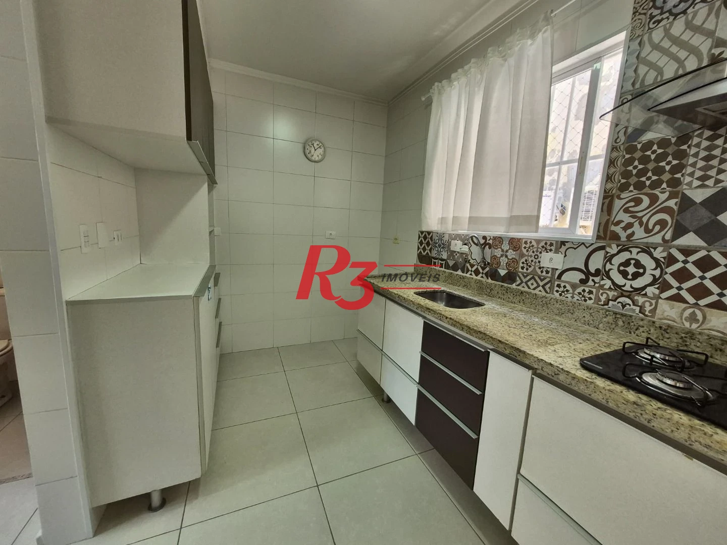 Village com 2 dormitórios à venda, 103 m² por R$ 585.000,00 - Vila Matias - Santos/SP