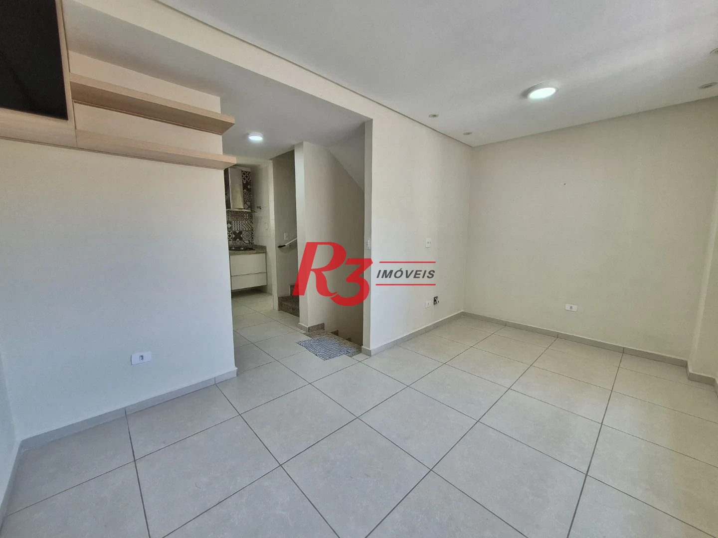 Village com 2 dormitórios à venda, 103 m² por R$ 585.000,00 - Vila Matias - Santos/SP