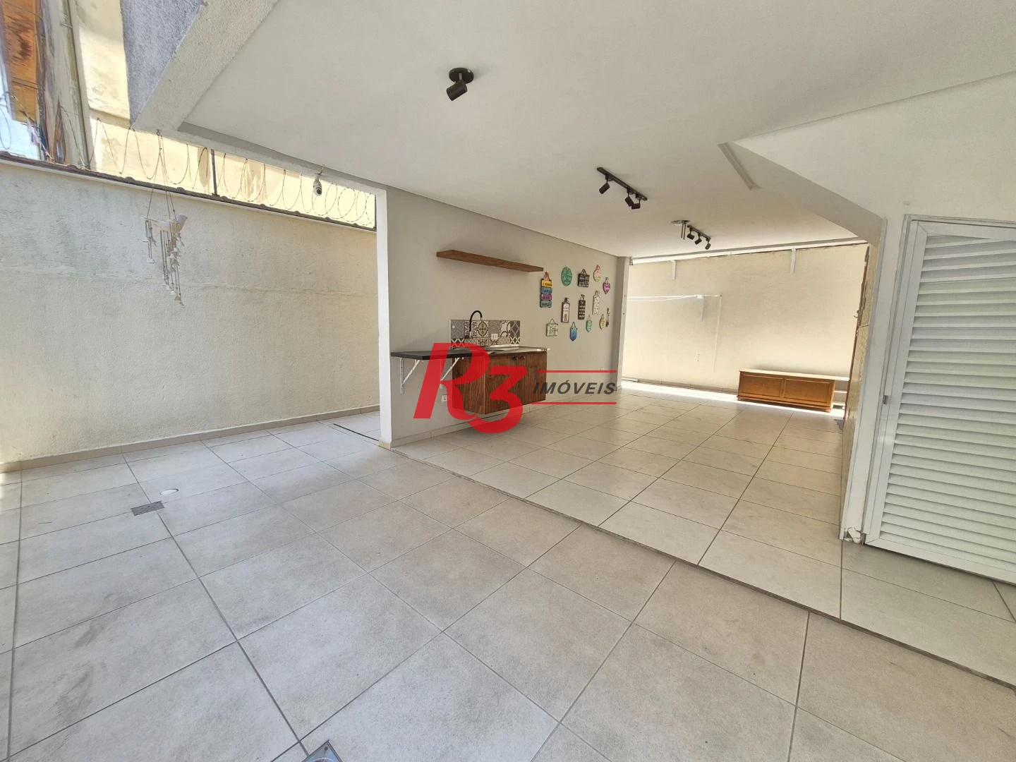 Village com 2 dormitórios à venda, 103 m² por R$ 585.000,00 - Vila Matias - Santos/SP
