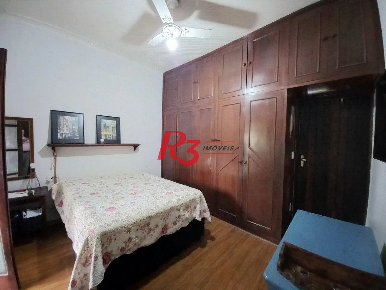 Sobrado com 3 dormitórios à venda, 180 m² por R$ 800.000,00 - Campo Grande - Santos/SP