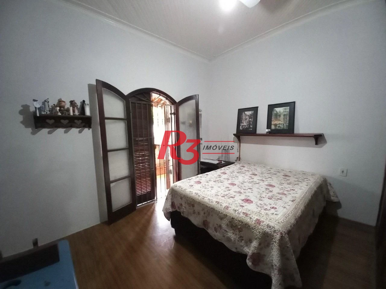 Sobrado com 3 dormitórios à venda, 180 m² por R$ 800.000,00 - Campo Grande - Santos/SP