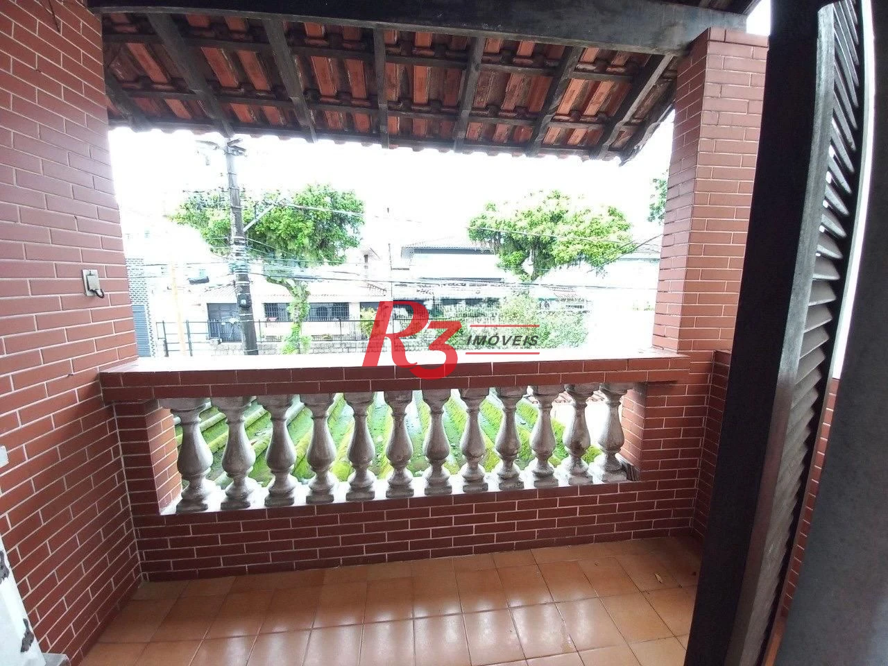 Sobrado com 3 dormitórios à venda, 180 m² por R$ 800.000,00 - Campo Grande - Santos/SP