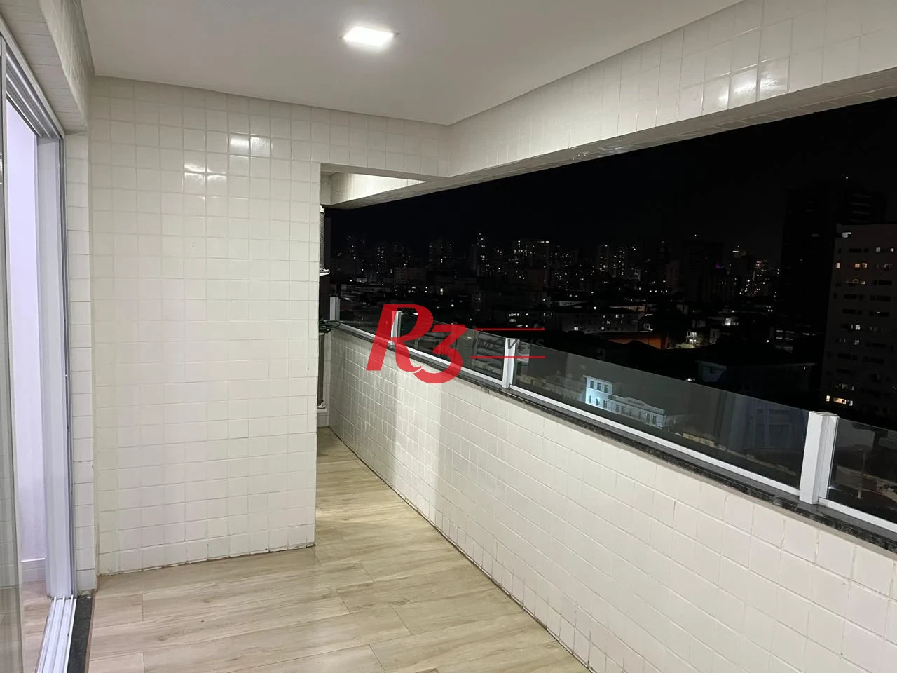 Apartamento com 2 dormitórios à venda, 52 m² por R$ 595.000,00 - Macuco - Santos/SP