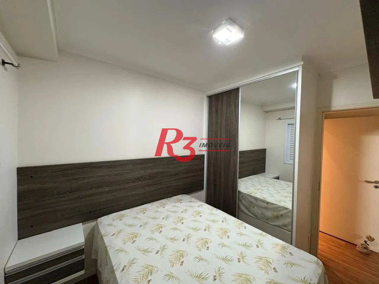 Apartamento com 2 dormitórios à venda, 77 m² por R$ 1.172.000,00 - Ponta da Praia - Santos/SP