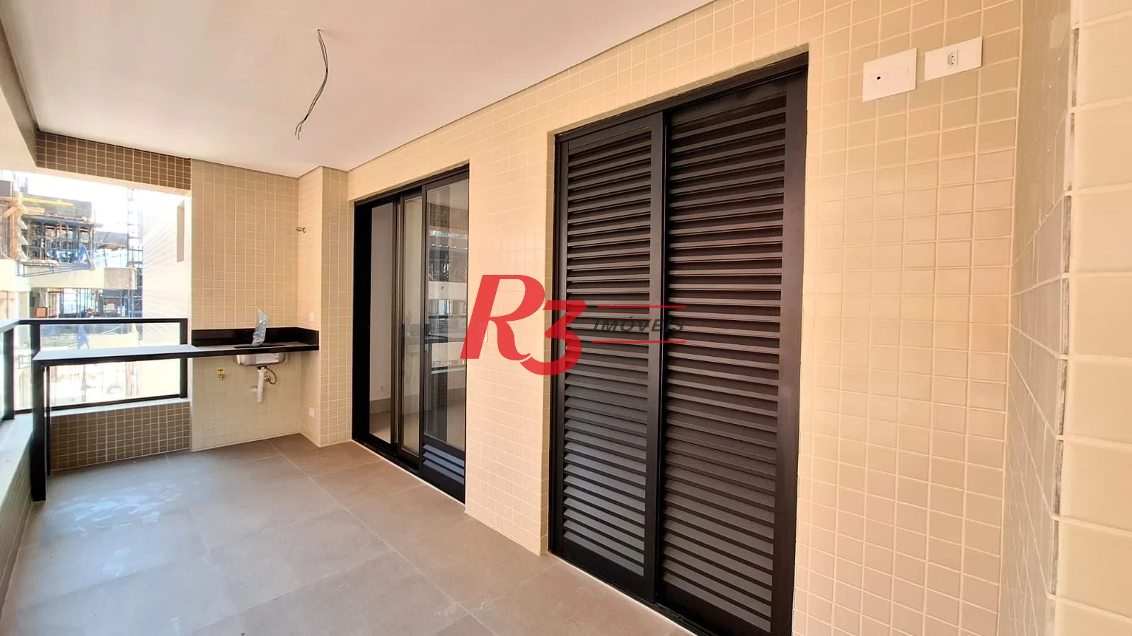 Apartamento com 2 dormitórios à venda, 75 m² por R$ 860.000,00 - José Menino - Santos/SP