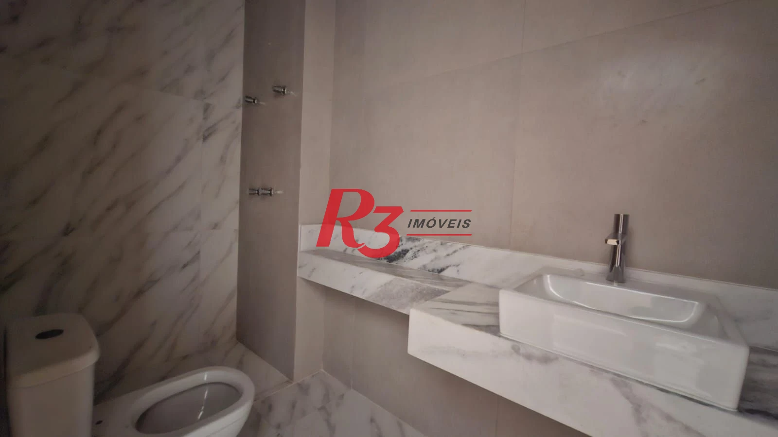 Apartamento com 2 dormitórios à venda, 75 m² por R$ 860.000,00 - José Menino - Santos/SP