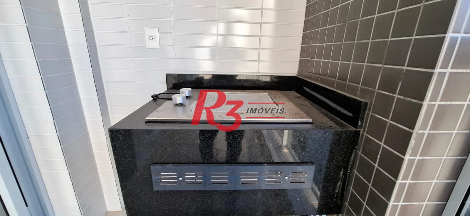 Apartamento à venda, 74 m² por R$ 1.070.000,00 - Gonzaga - Santos/SP