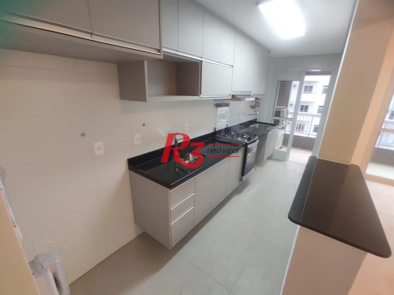 Apartamento com 2 dormitórios para alugar, 74 m² por R$ 5.003,00/mês - Boqueirão - Santos/SP
