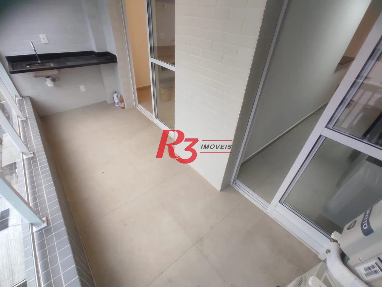 Apartamento com 2 dormitórios para alugar, 74 m² por R$ 5.003,00/mês - Boqueirão - Santos/SP
