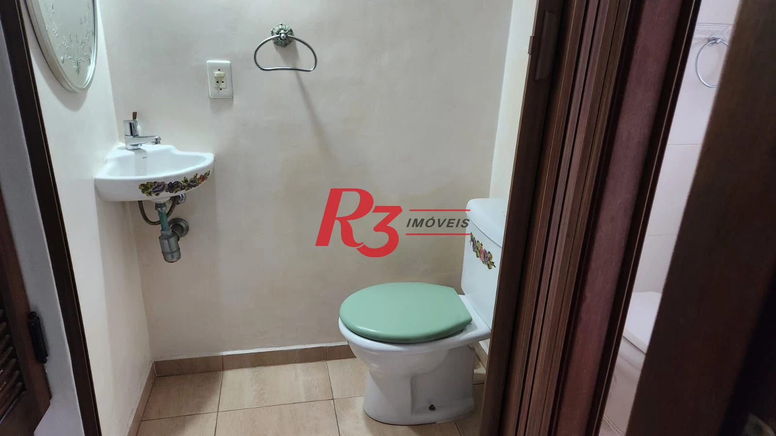 Apartamento com 2 dormitórios à venda, 65 m² por R$ 530.000,00 - José Menino - Santos/SP