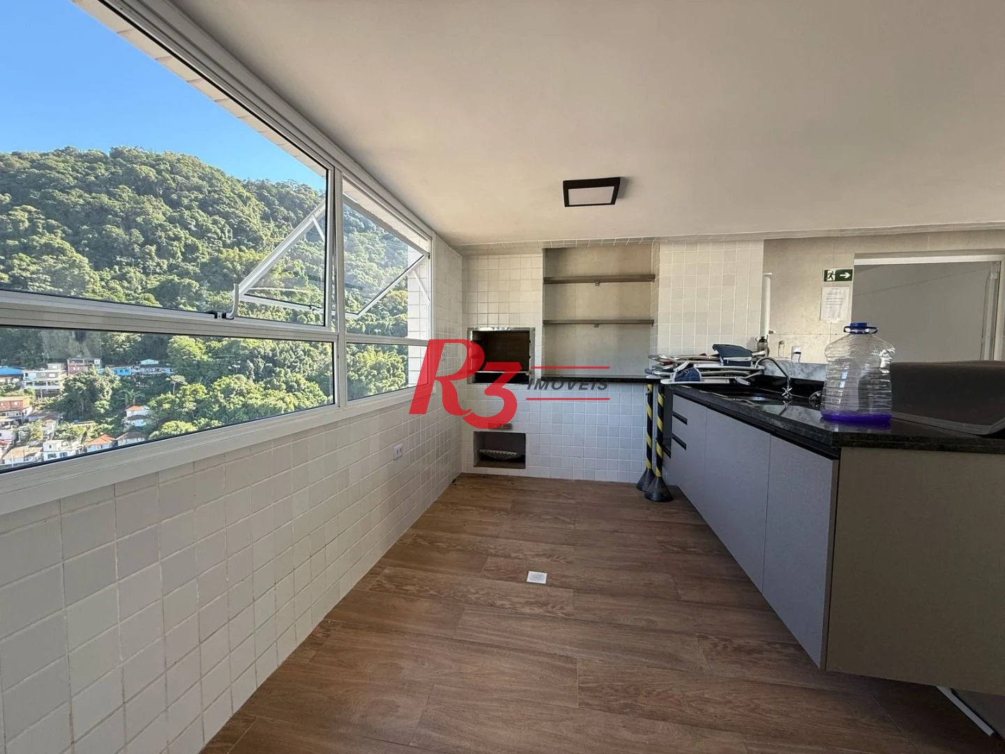 Apartamento Garden com 2 dormitórios à venda, 59 m² por R$ 570.000,00 - Marapé - Santos/SP