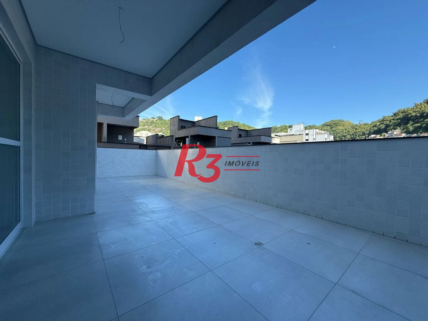 Apartamento Garden com 2 dormitórios à venda, 59 m² por R$ 570.000,00 - Marapé - Santos/SP