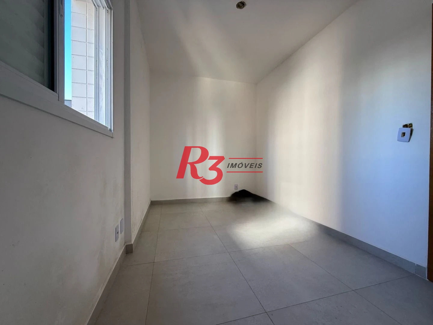 Apartamento Garden com 2 dormitórios à venda, 59 m² por R$ 570.000,00 - Marapé - Santos/SP