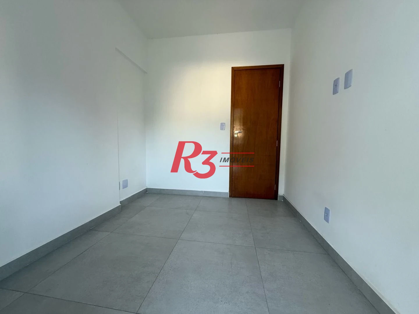 Apartamento Garden com 2 dormitórios à venda, 59 m² por R$ 570.000,00 - Marapé - Santos/SP