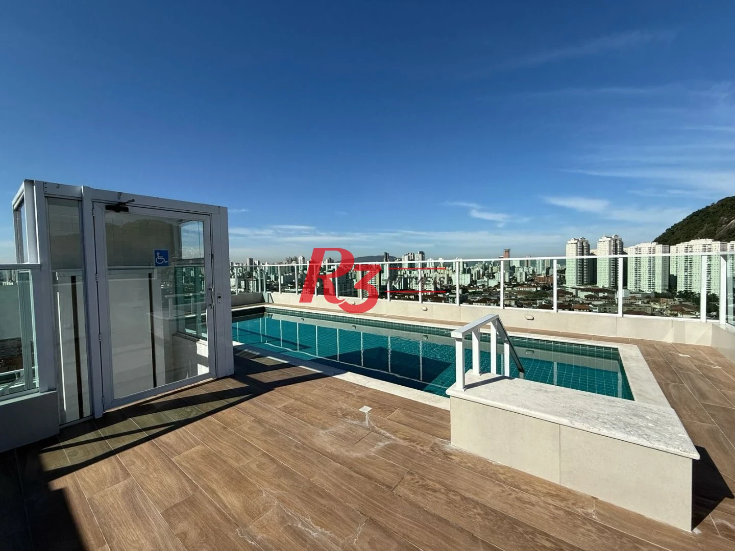 Apartamento Garden com 2 dormitórios à venda, 59 m² por R$ 570.000,00 - Marapé - Santos/SP