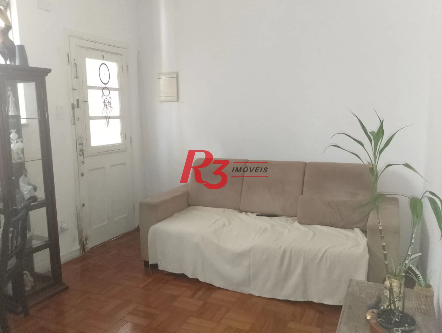 Apartamento com 2 dormitórios à venda, 60 m² por R$ 360.000,00 - Gonzaga - Santos/SP