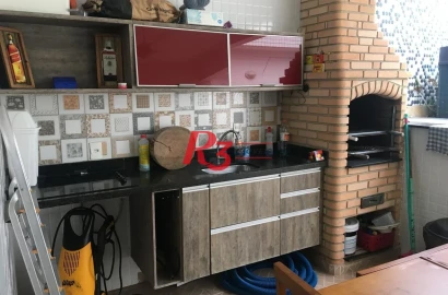 Casa com 3 dormitórios à venda, 129 m² por R$ 1.920.000,00 - Campo Grande - Santos/SP