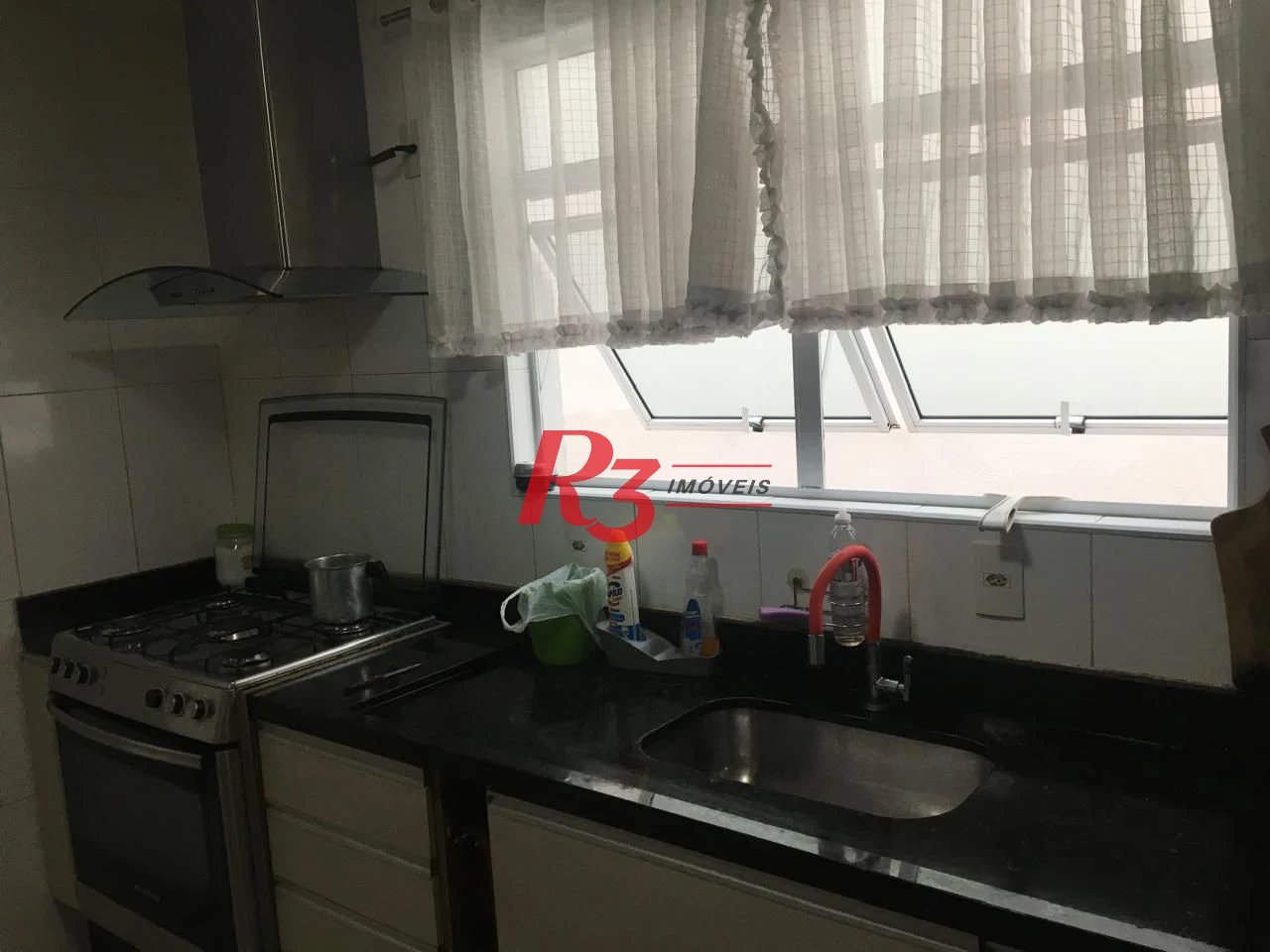Casa com 3 dormitórios à venda, 129 m² por R$ 1.920.000,00 - Campo Grande - Santos/SP