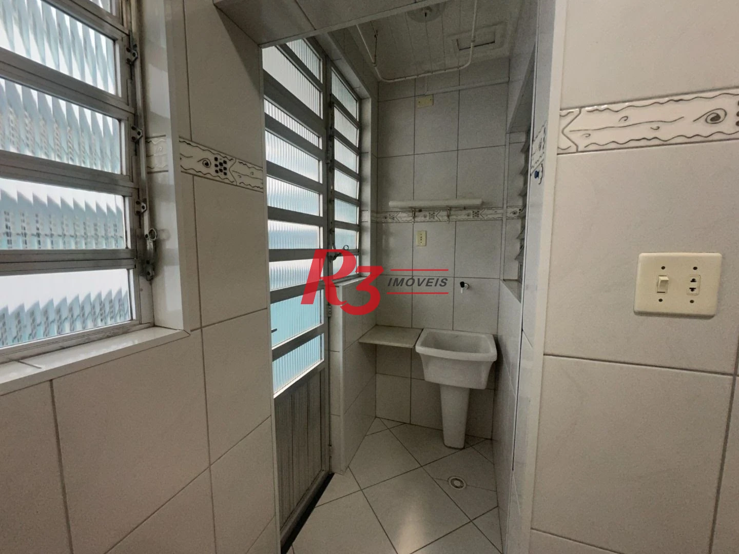 Studio com 1 dormitório à venda, 45 m² por R$ 350.000,00 - Ponta da Praia - Santos/SP