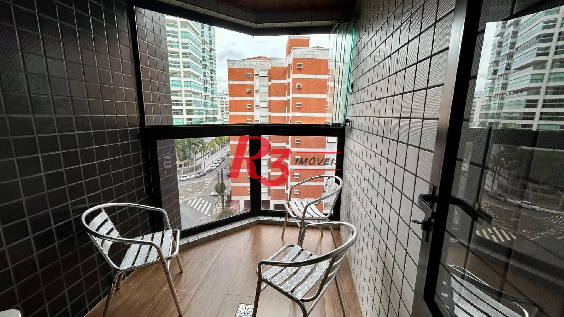 Apartamento com 3 dormitórios à venda, 98 m² por R$ 850.000,00 - Ponta da Praia - Santos/SP