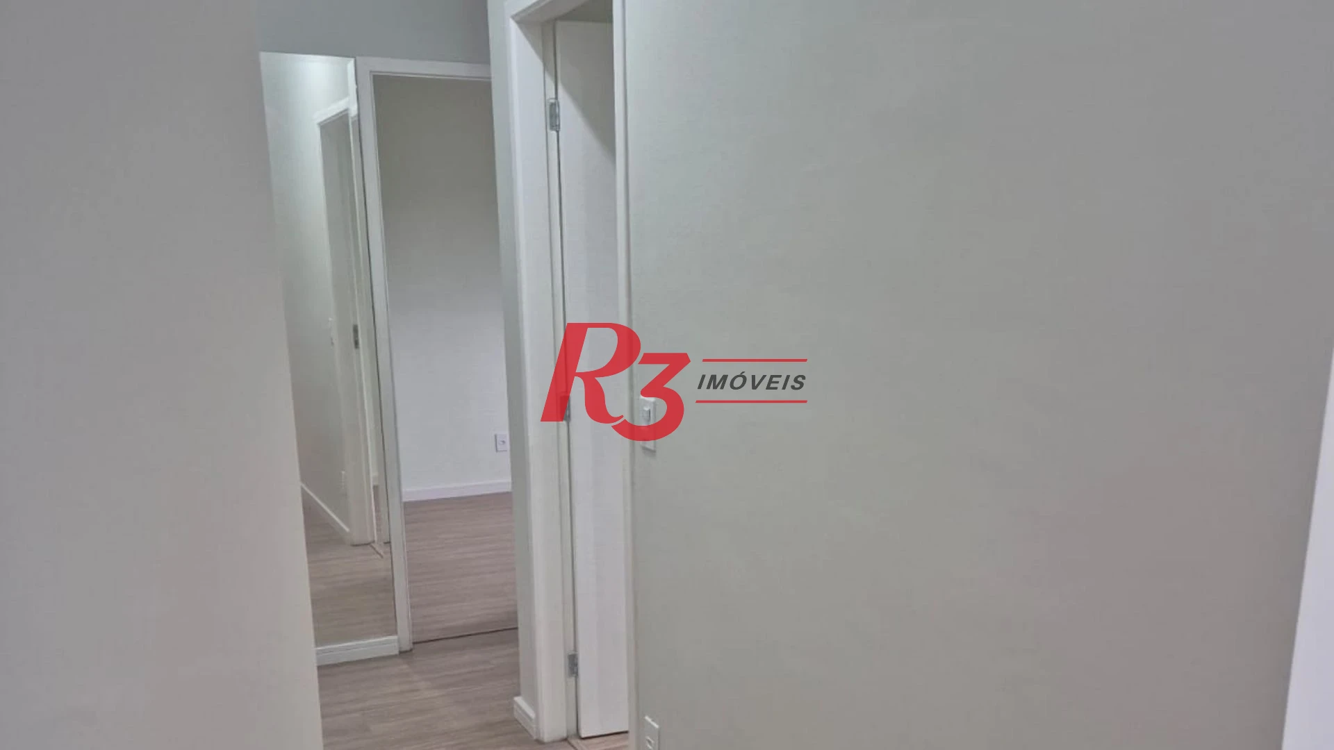 Apartamento à venda, 57 m² por R$ 340.000,00 - Areia Branca - Santos/SP