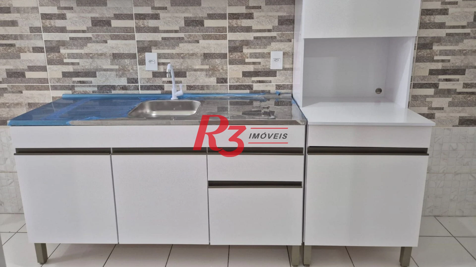 Apartamento à venda, 57 m² por R$ 340.000,00 - Areia Branca - Santos/SP