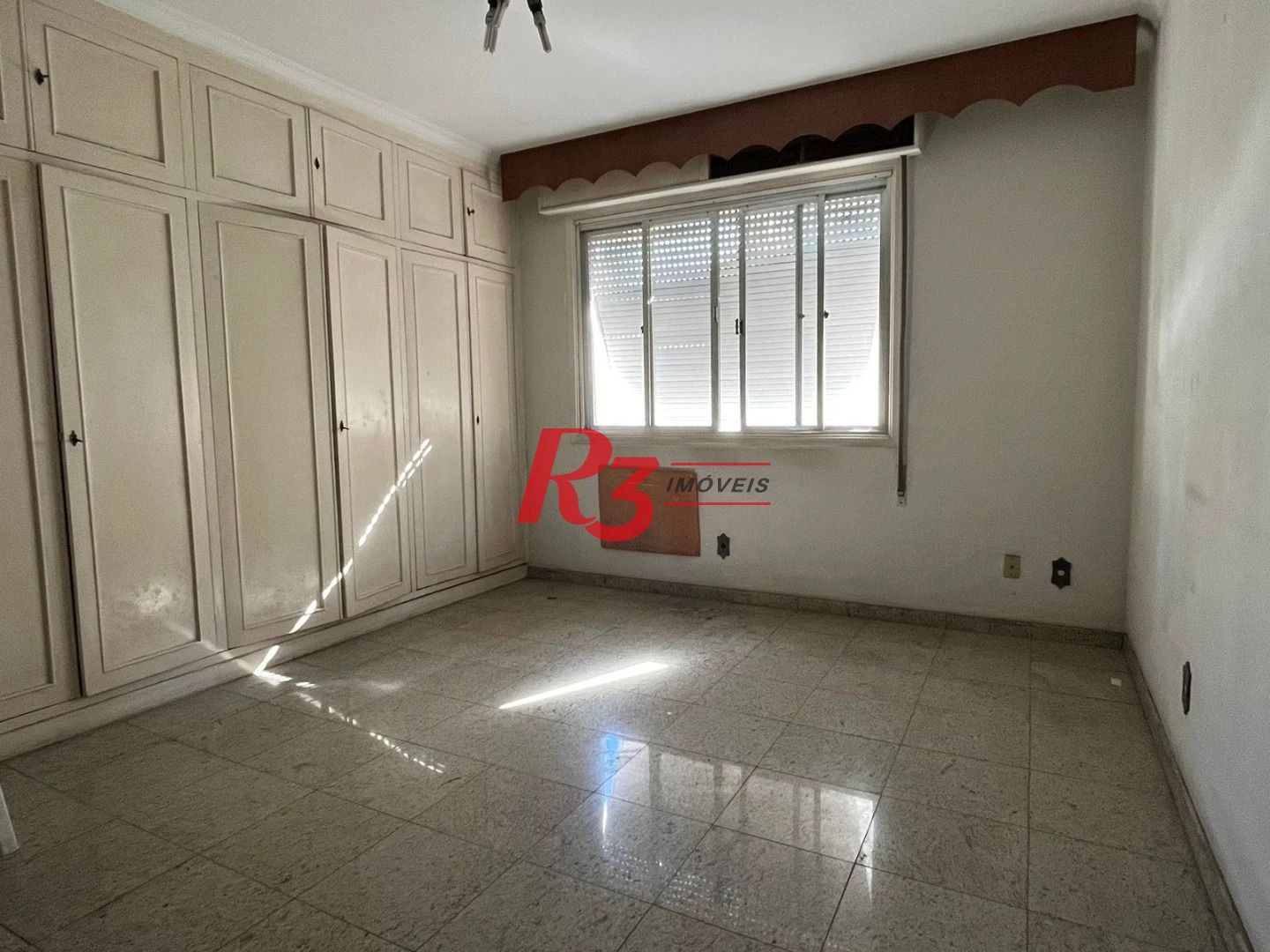 Apartamento com 3 dormitórios à venda, 180 m² por R$ 1.284.000,00 - Gonzaga - Santos/SP