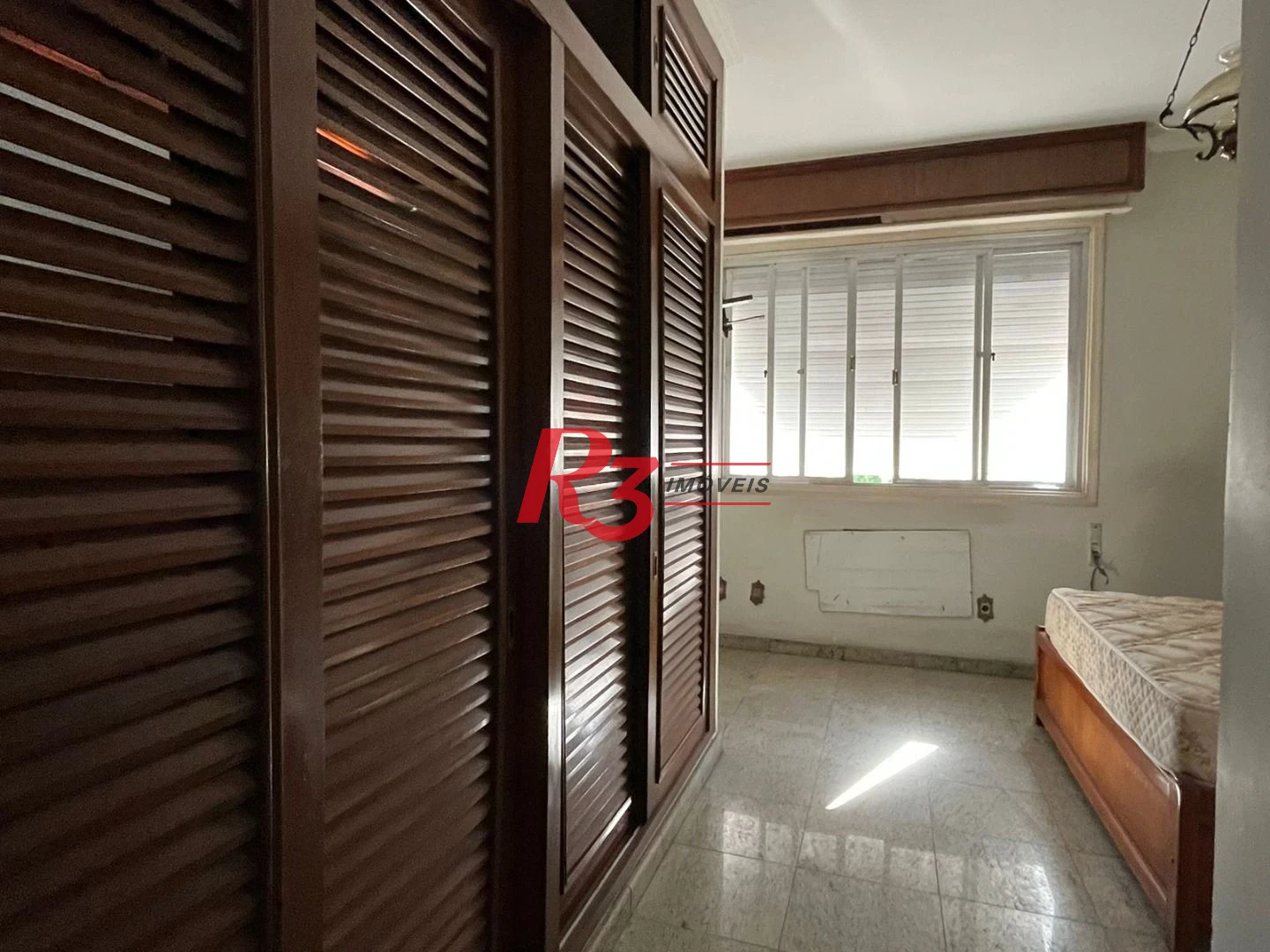 Apartamento com 3 dormitórios à venda, 180 m² por R$ 1.284.000,00 - Gonzaga - Santos/SP