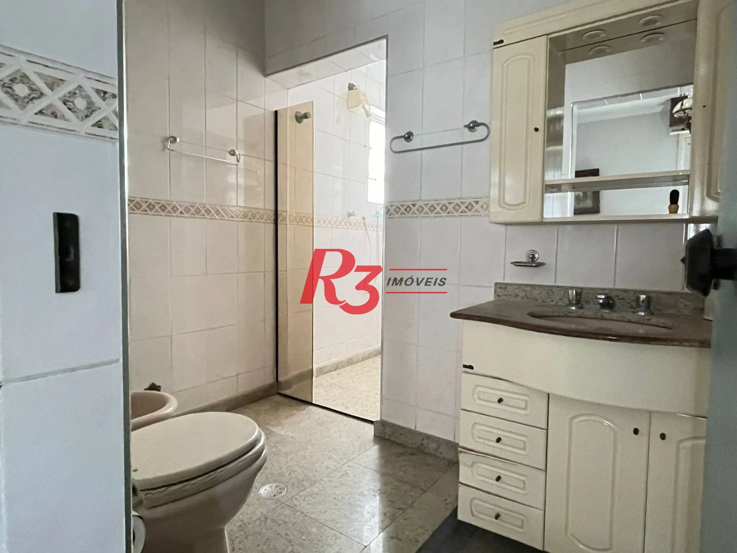 Apartamento com 3 dormitórios à venda, 180 m² por R$ 1.284.000,00 - Gonzaga - Santos/SP