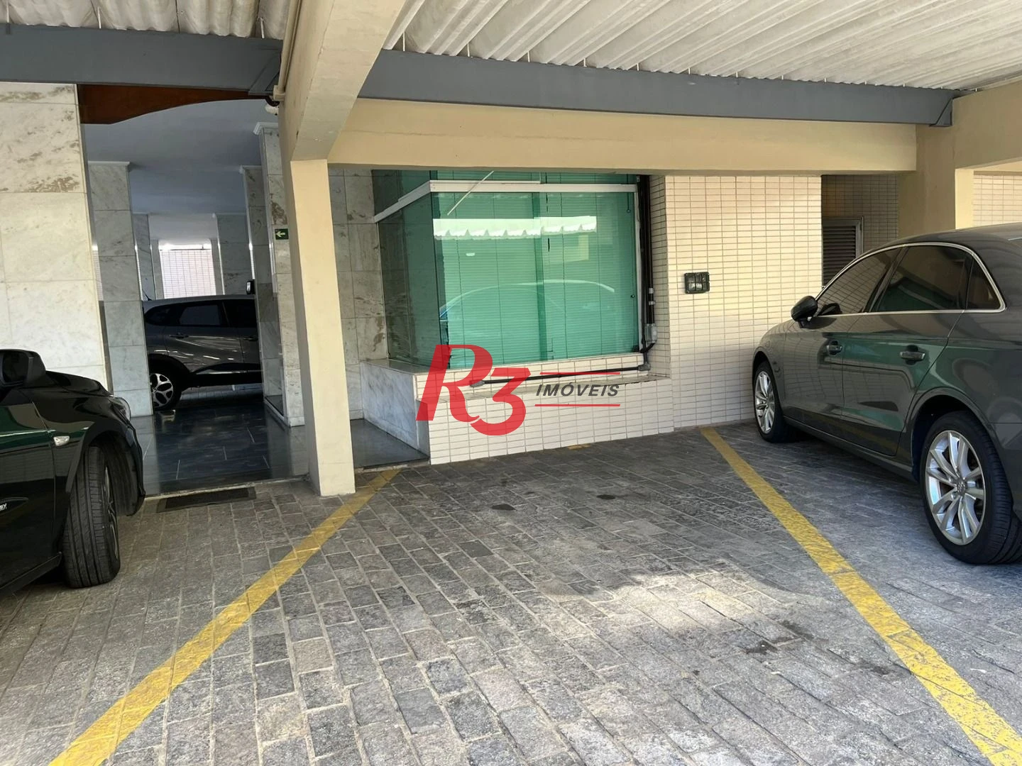 Apartamento com 3 dormitórios à venda, 180 m² por R$ 1.284.000,00 - Gonzaga - Santos/SP