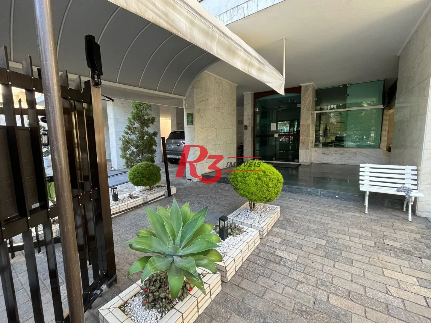 Apartamento com 3 dormitórios à venda, 180 m² por R$ 1.284.000,00 - Gonzaga - Santos/SP