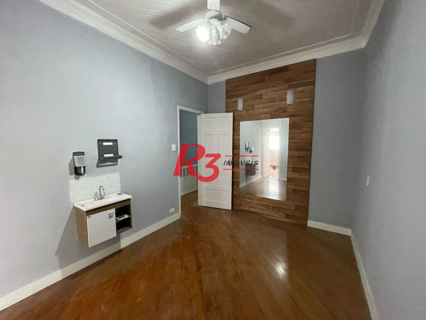 Sobrado para alugar, 310 m² por R$ 4.500,00/mês - Vila Belmiro - Santos/SP
