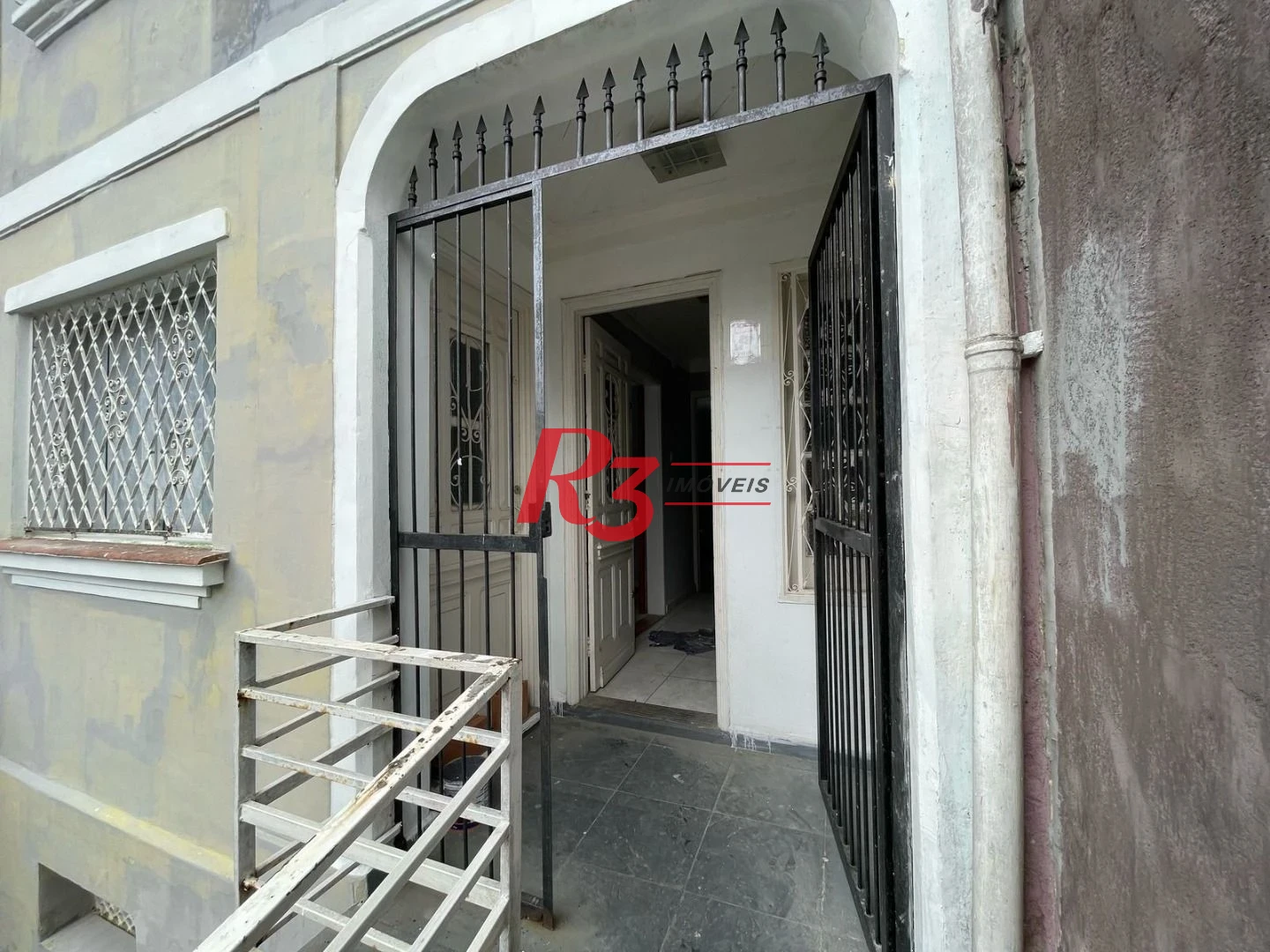 Sobrado para alugar, 310 m² por R$ 4.500,00/mês - Vila Belmiro - Santos/SP