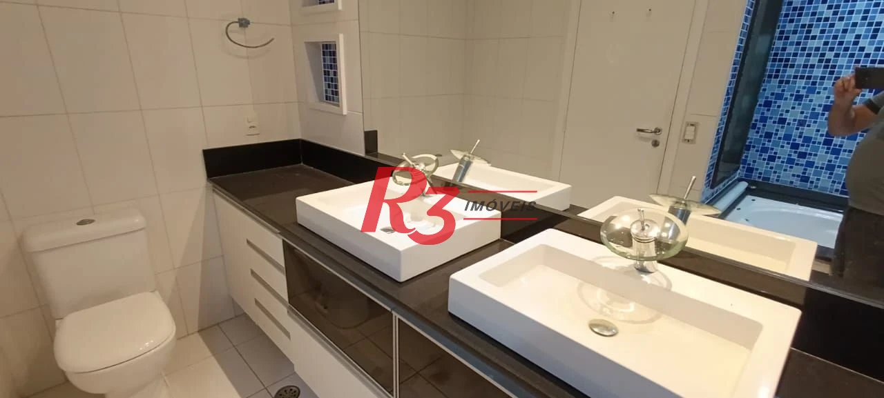Cobertura com 3 dormitórios à venda, 189 m² por R$ 2.300.000,00 - Ponta da Praia - Santos/SP