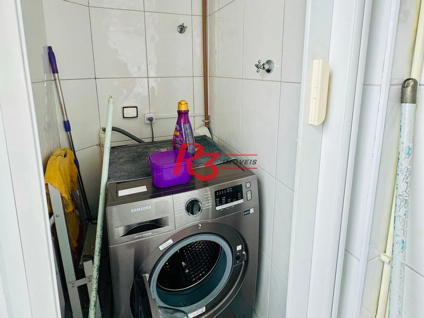 Apartamento com 2 dormitórios à venda, 70 m² por R$ 375.000,00 - Embaré - Santos/SP