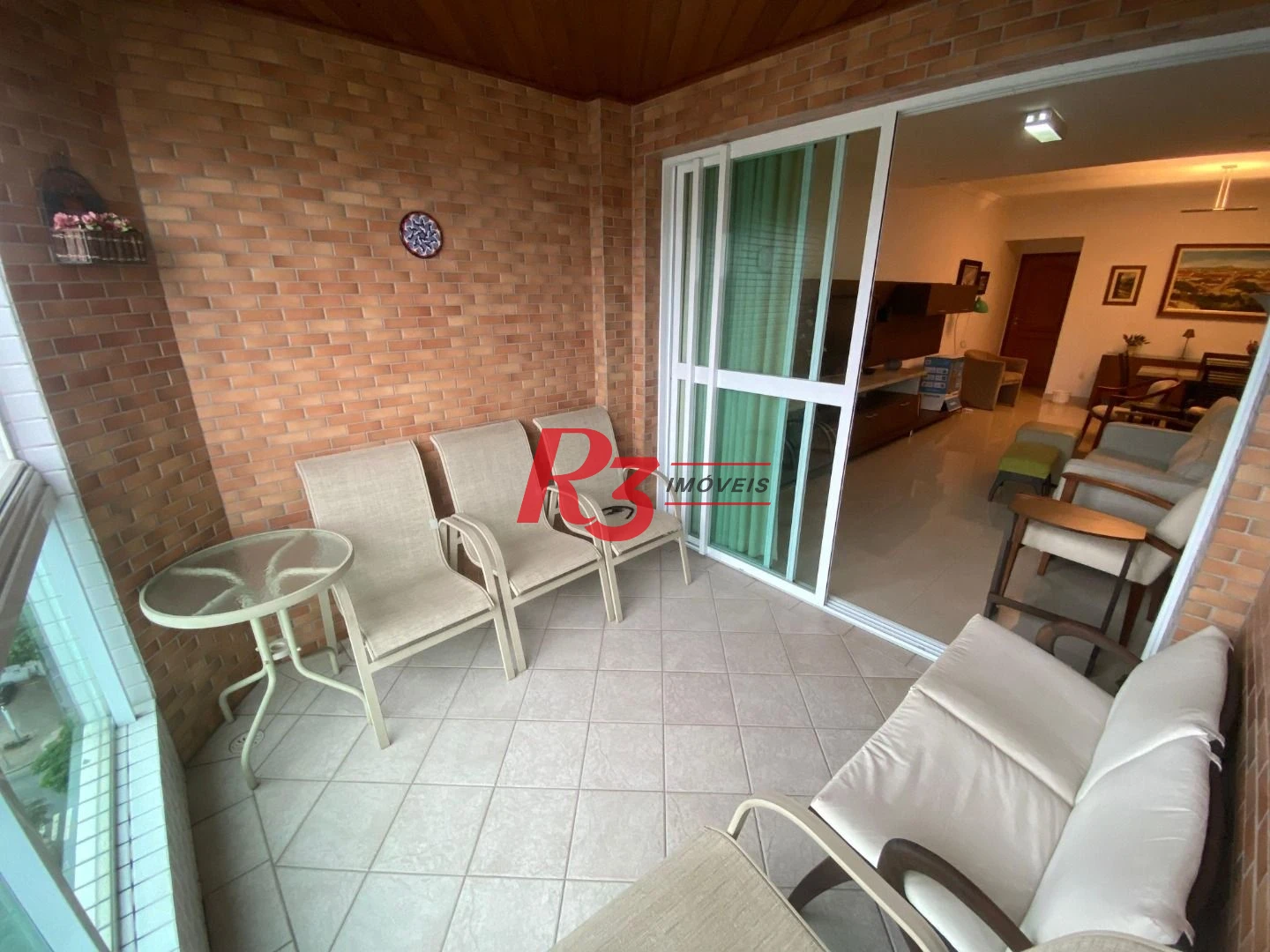 Apartamento com 3 dormitórios à venda, 138 m² por R$ 2.000.000,00 - Embaré - Santos/SP
