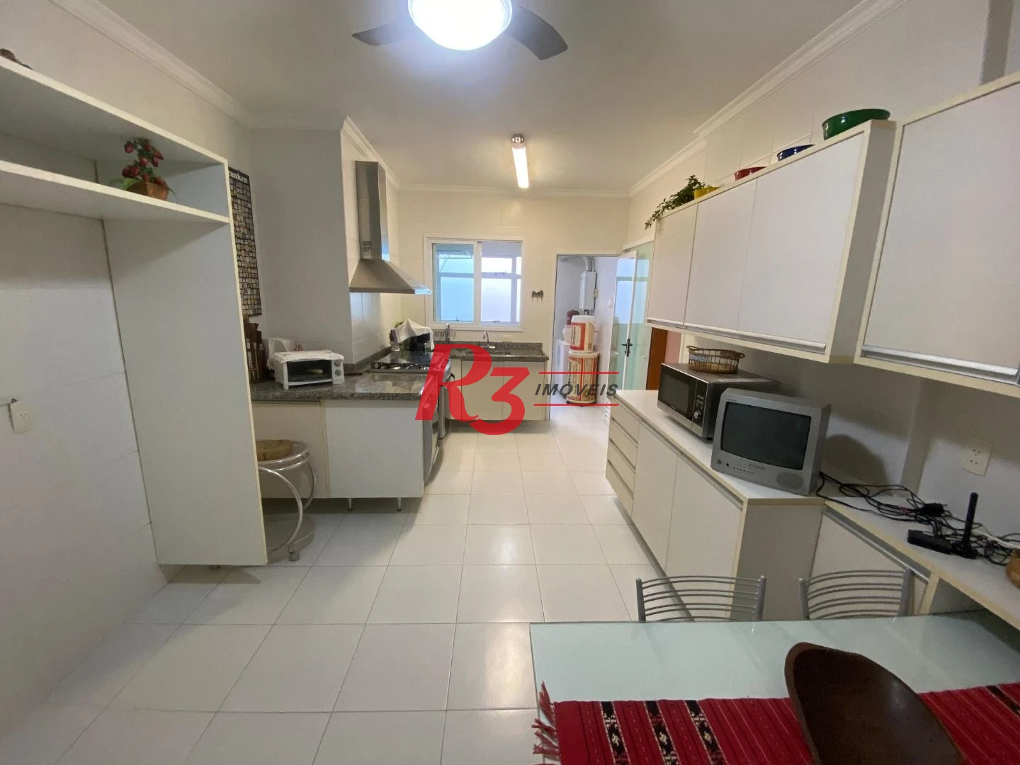 Apartamento com 3 dormitórios à venda, 138 m² por R$ 2.000.000,00 - Embaré - Santos/SP