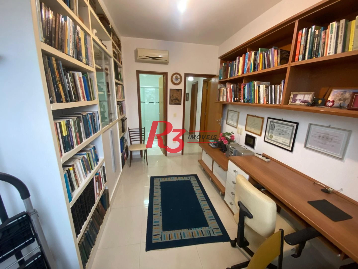 Apartamento com 3 dormitórios à venda, 138 m² por R$ 2.000.000,00 - Embaré - Santos/SP