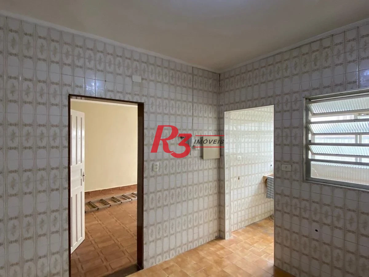 Sobrado com 2 dormitórios à venda, 78 m² por R$ 325.000,00 - Macuco - Santos/SP