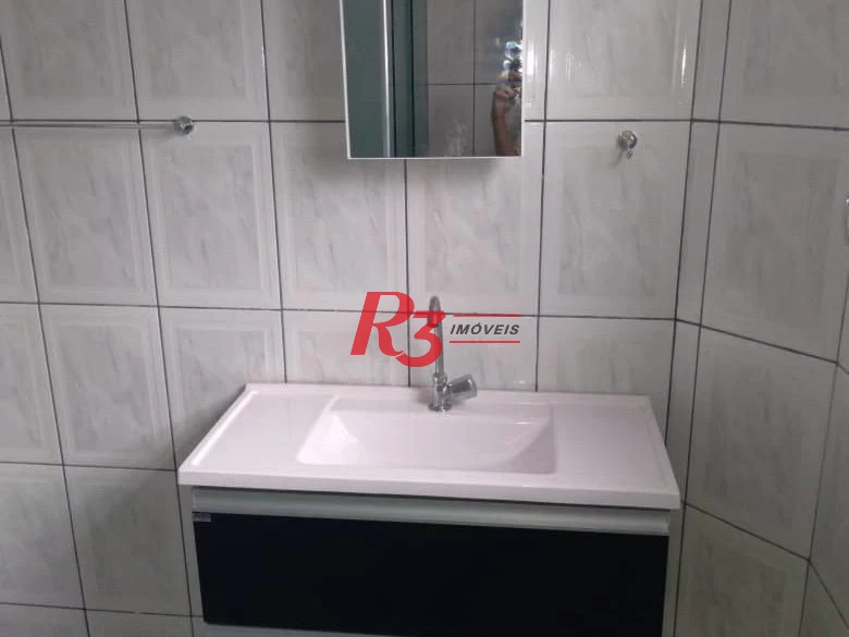 Sobrado com 2 dormitórios à venda, 78 m² por R$ 325.000,00 - Macuco - Santos/SP