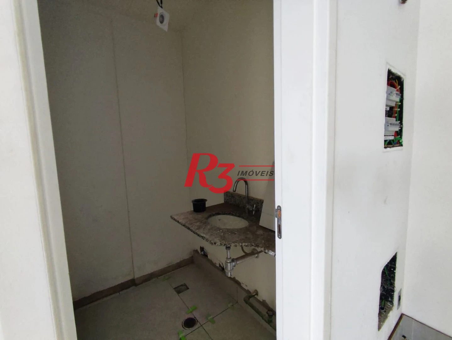 Sala à venda, 48 m² por R$ 310.000,00 - Vila Matias - Santos/SP