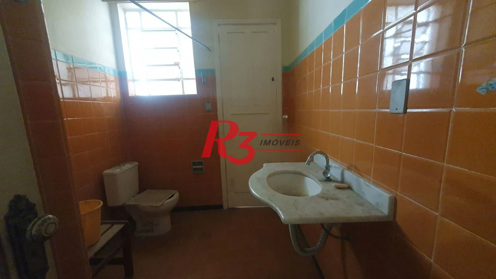 Casa com 3 dormitórios para alugar, 305 m² por R$ 12.000,00/mês - José Menino - Santos/SP