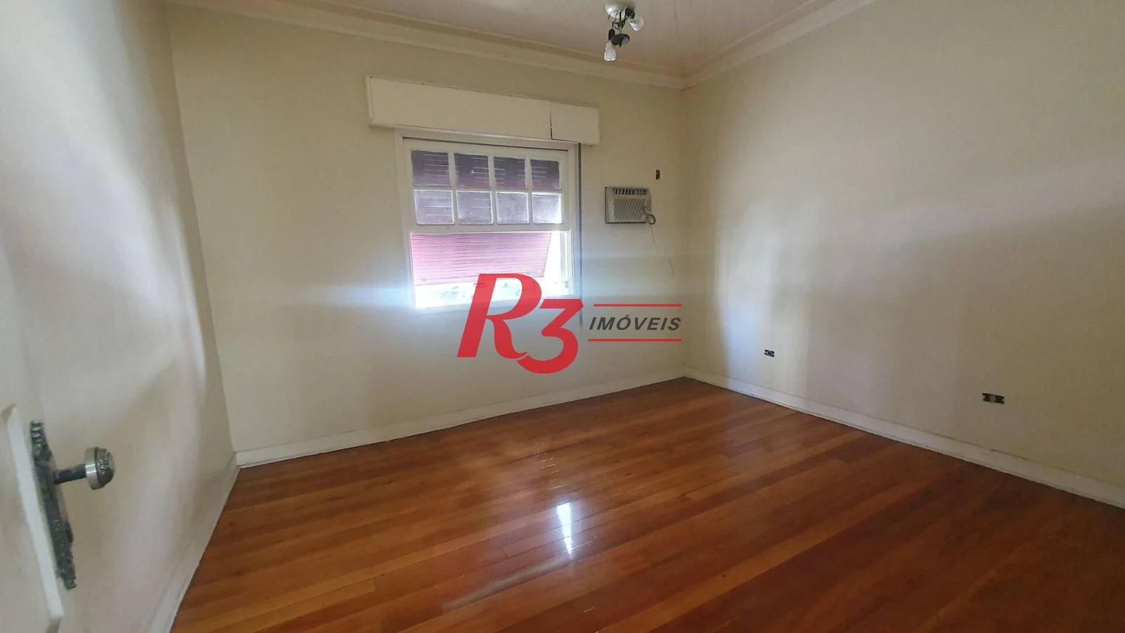 Casa com 3 dormitórios para alugar, 305 m² por R$ 12.000,00/mês - José Menino - Santos/SP
