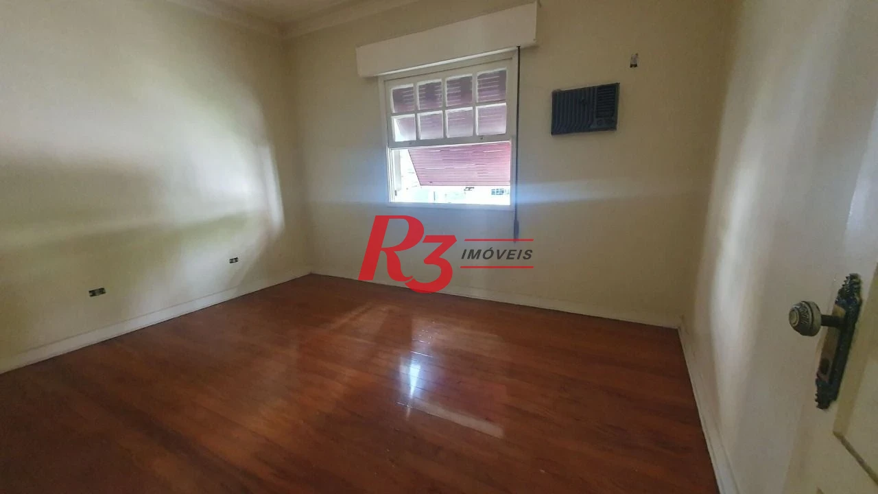 Casa com 3 dormitórios para alugar, 305 m² por R$ 12.000,00/mês - José Menino - Santos/SP
