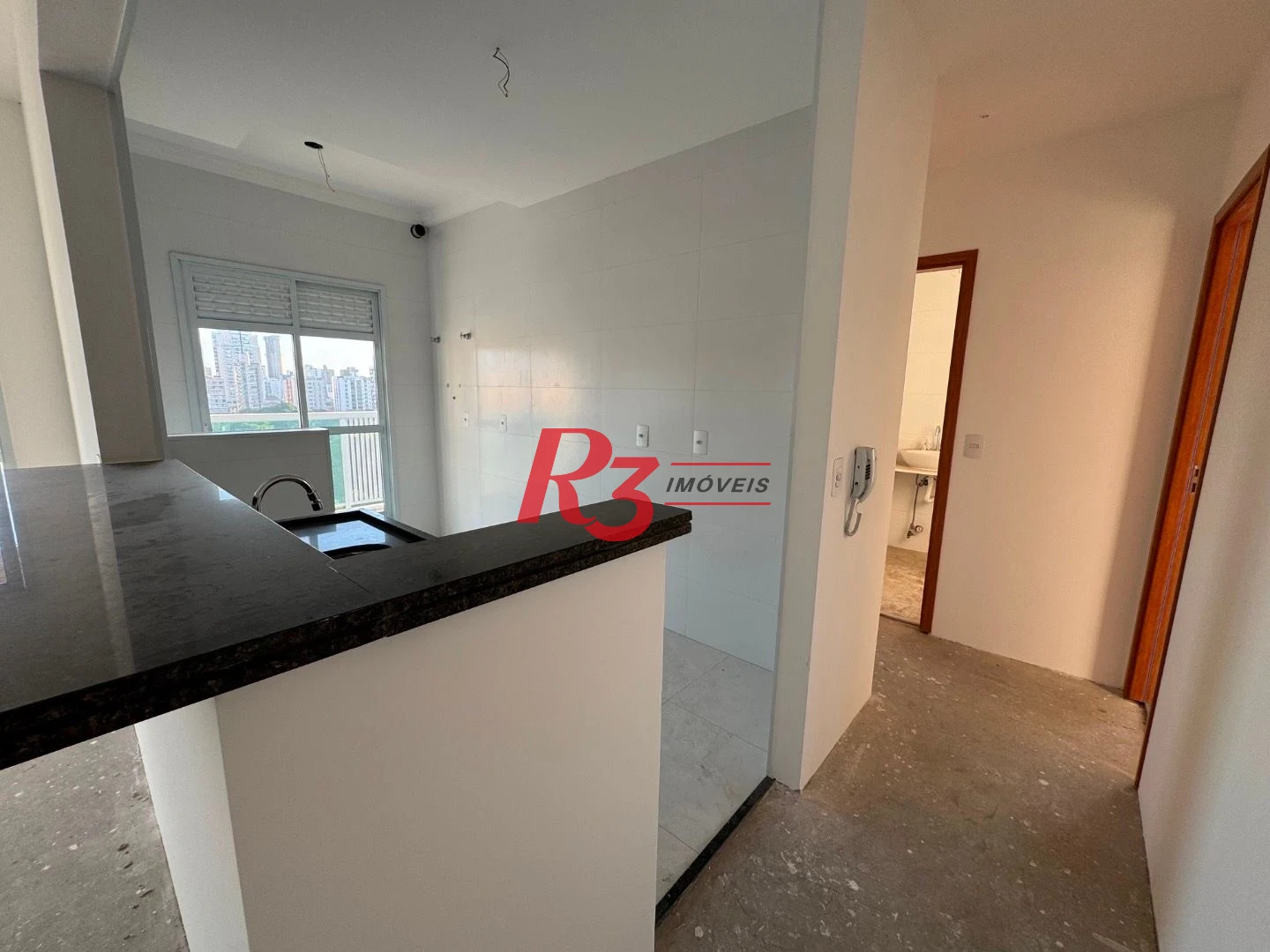 Apartamento com 2 dormitórios à venda, 77 m² por R$ 560.000,00 - Ponta da Praia - Santos/SP