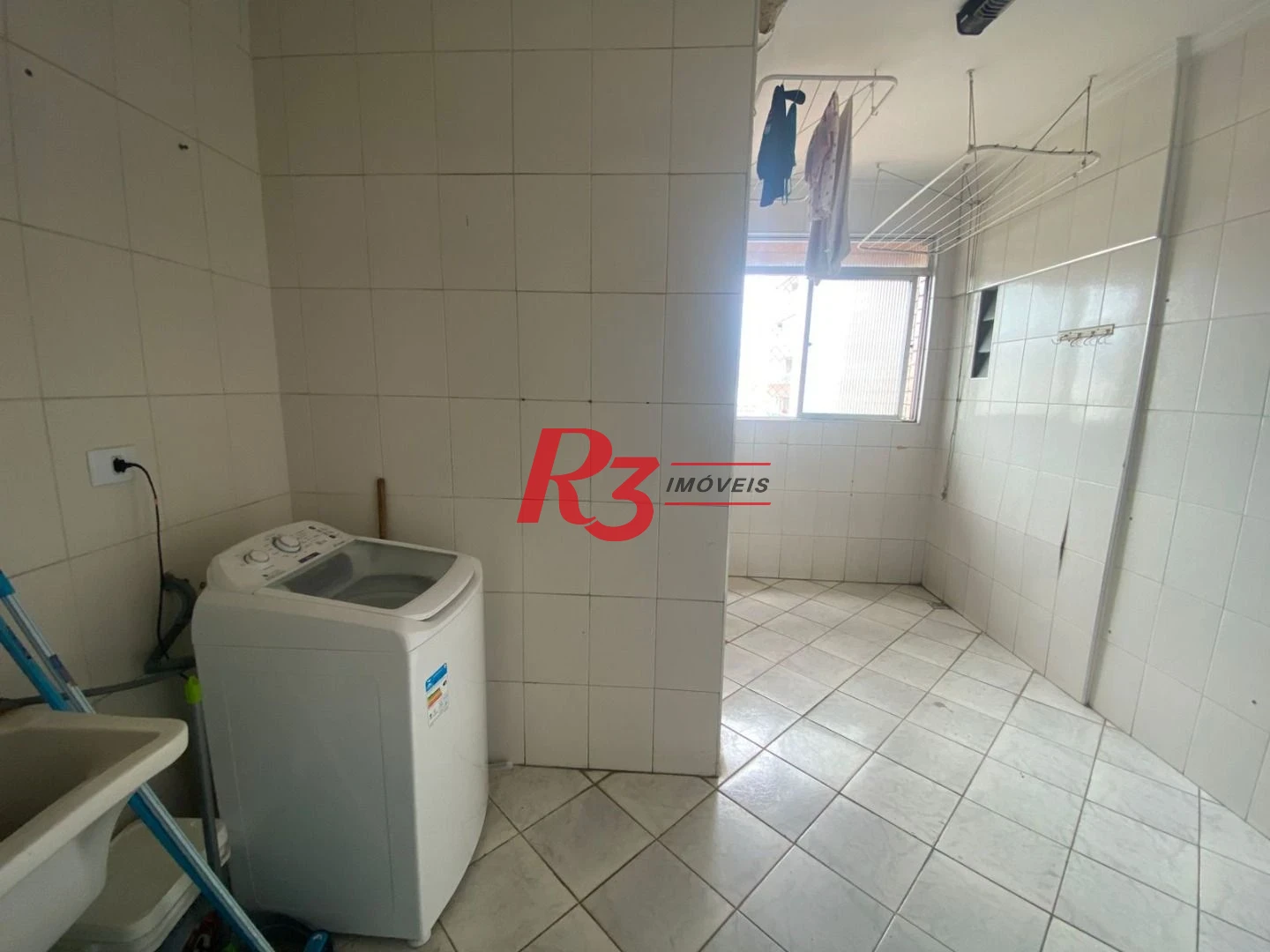 Apartamento com 3 dormitórios à venda, 143 m² por R$ 600.000,00 - Campo Grande - Santos/SP