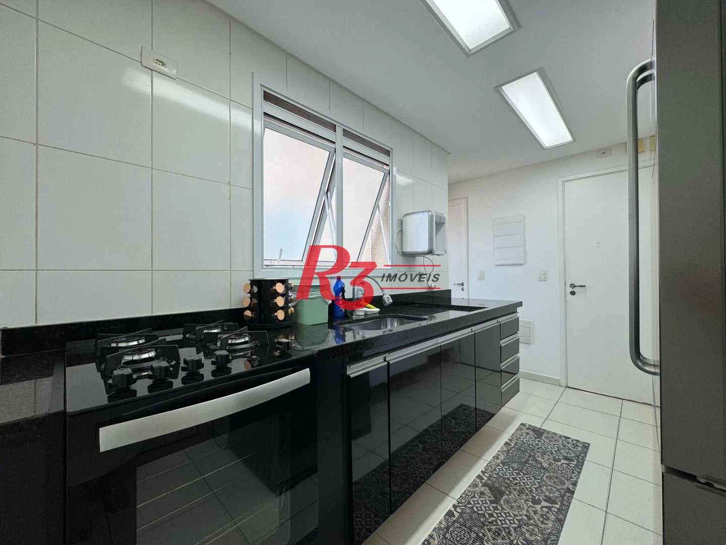 Apartamento com 2 dormitórios à venda, 111 m² por R$ 1.150.000,00 - Ponta da Praia - Santos/SP