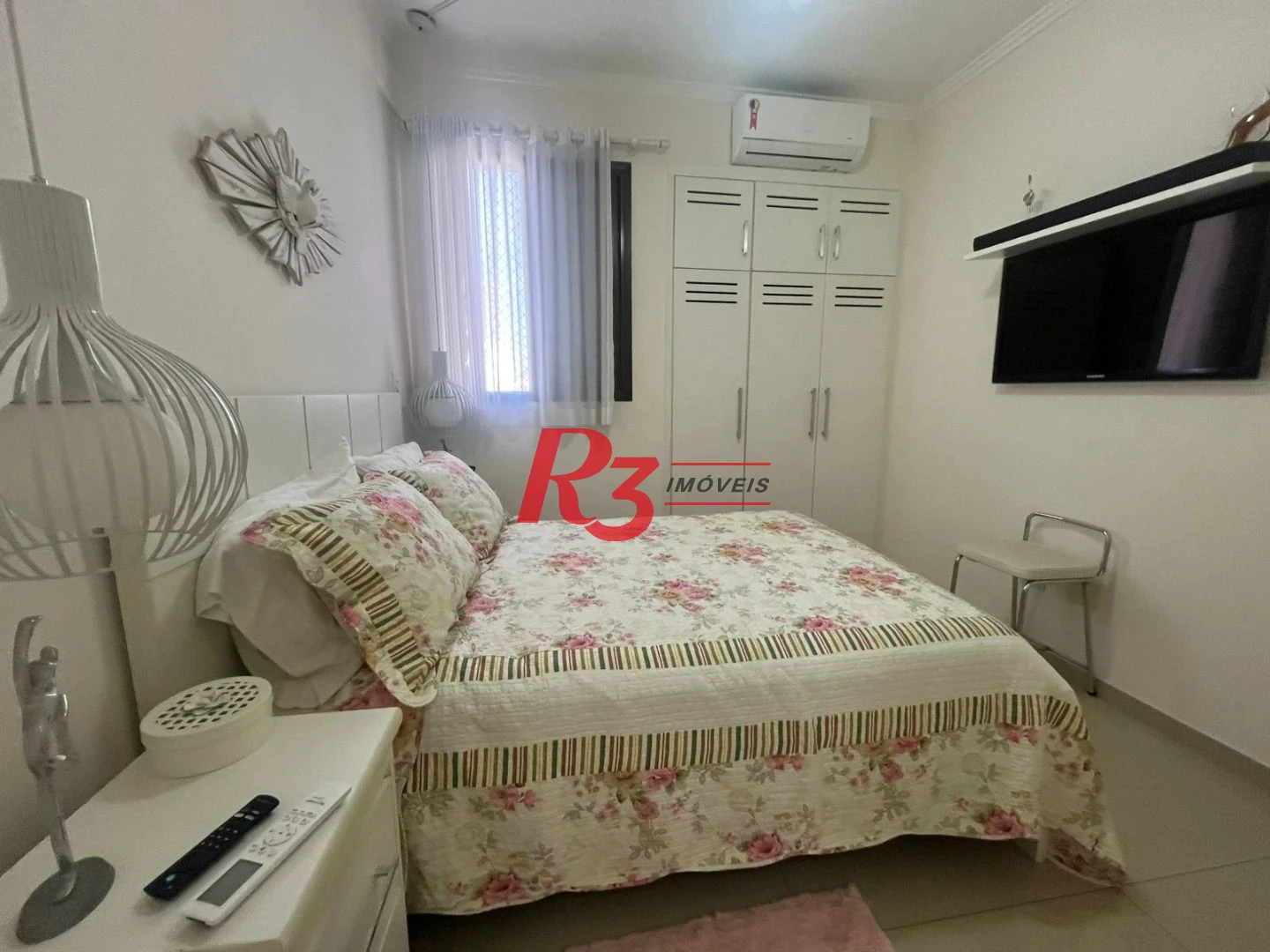 Apartamento com 3 dormitórios à venda, 80 m² por R$ 490.000,00 - Balneário Cidade Atlântica - Guarujá/SP